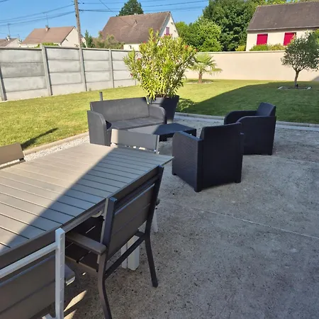 Appartement Indépendant Au Rdc D'une Maison *